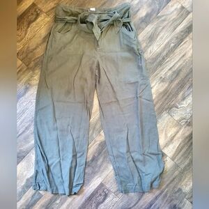 Gap Women's Size 12 Linen Pants in Army Green